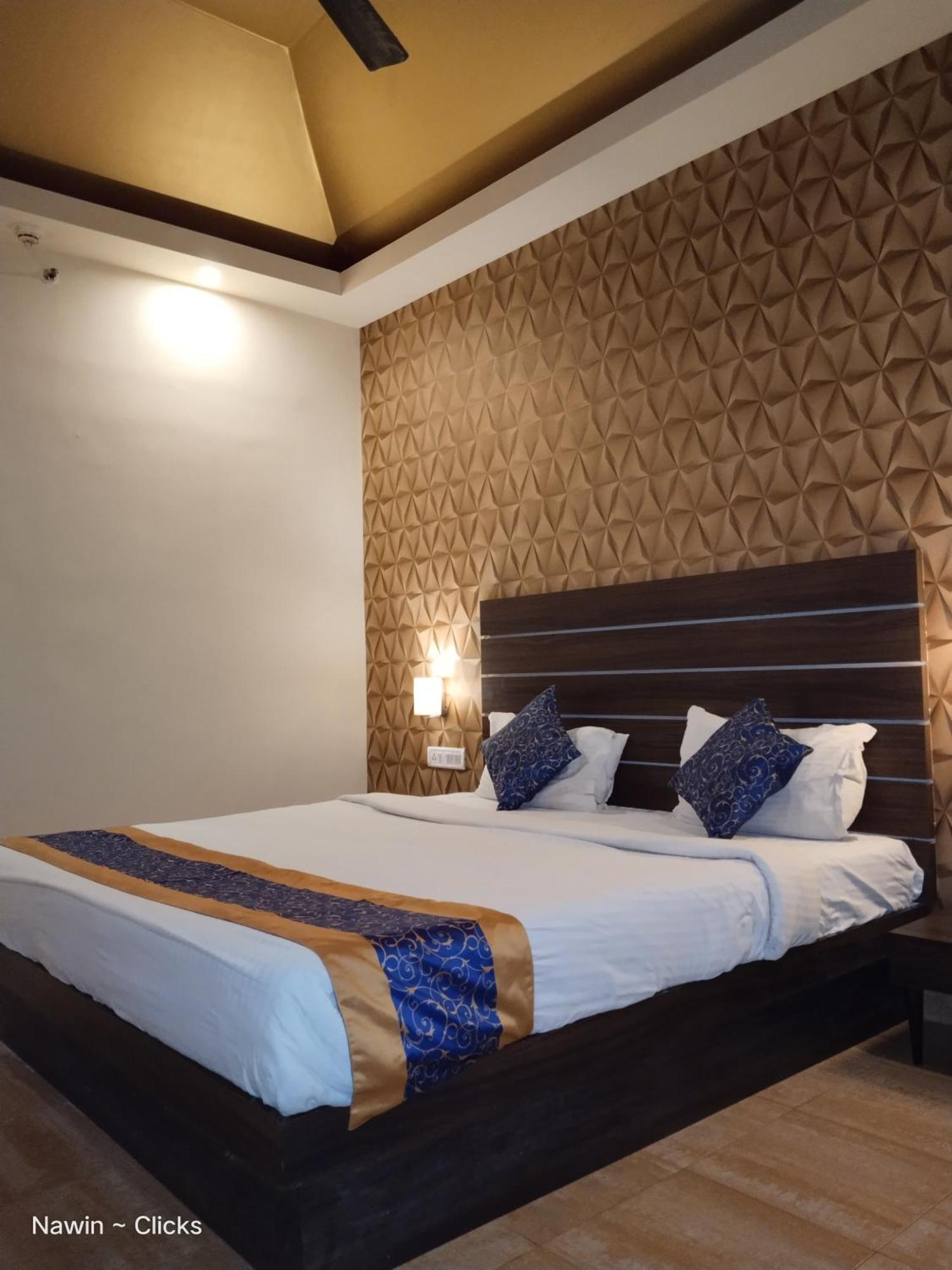 Redfox Hotel- Aminjikarai Chennai Exterior photo